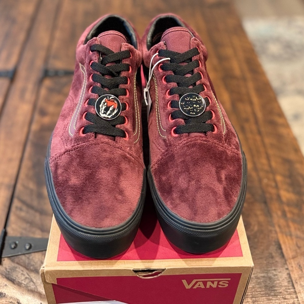 Vans x Disney Old Skool Stackform  “Poison Apple” Sneaker - Picture 2 of 16